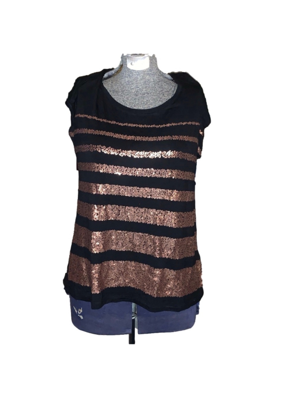 Women's Reitmans Rock & Shine Black Rose Gold Sequin Stripe Petite Large Tee